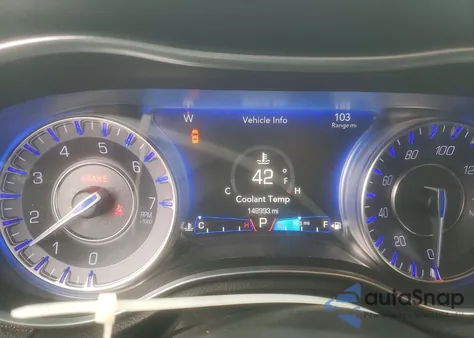 2016 Chrysler 300 Limited из США, поврежденный, VIN 2C3CCAAG8GH194549